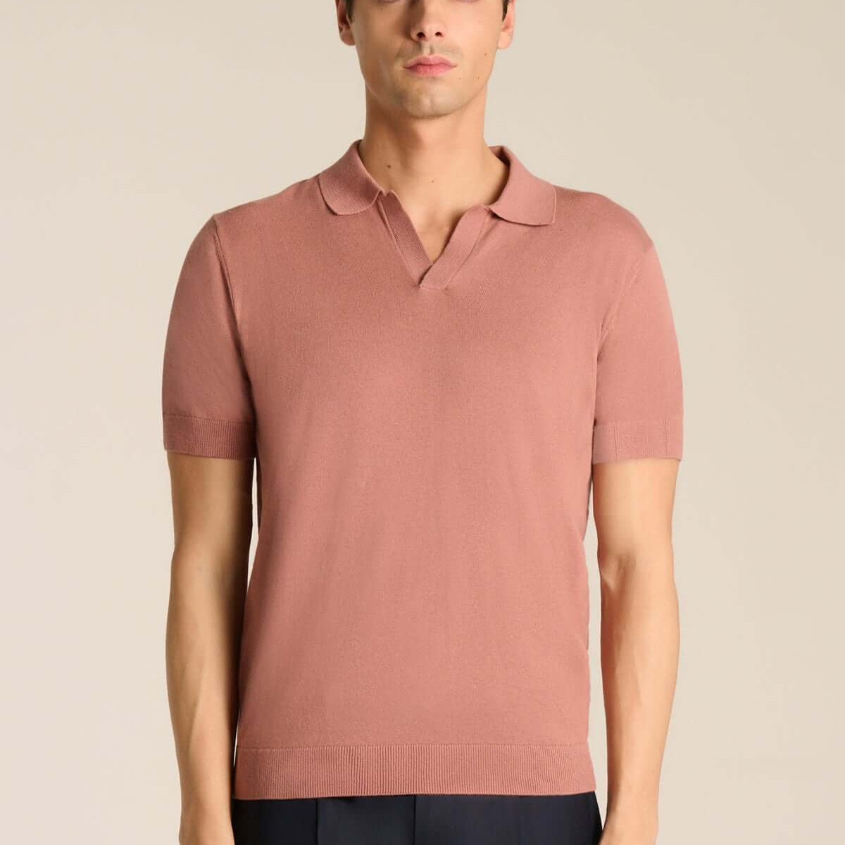 Polo scollo a V rosa taupe