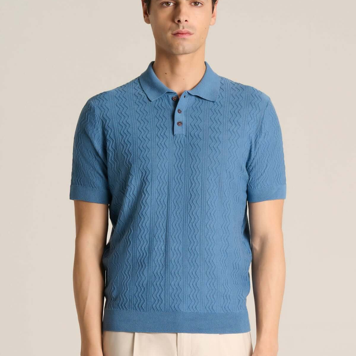 Polo con ricamo blu royal